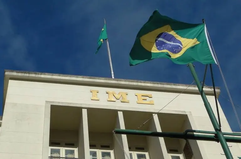 Fachada do IME